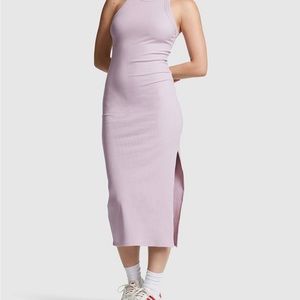 PINK
RIB MIDI DRESS